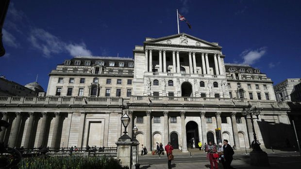 İngiltere Merkez Bankası'ndan 33 yılın en büyük faiz artışı 