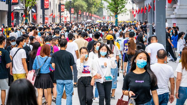 Çin 10 bin yeni virüs vakası bildirdi
