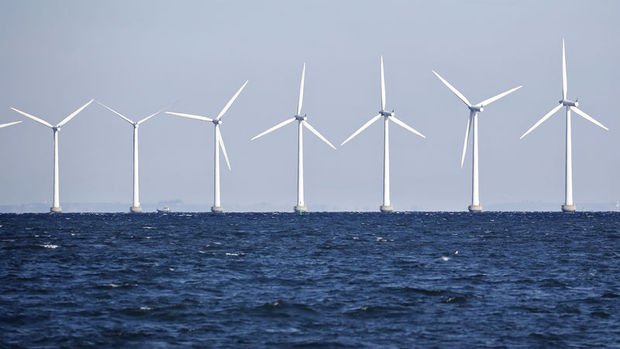 Fransa’nın ilk ticari deniz üstü rüzgar santrali üretime başladı