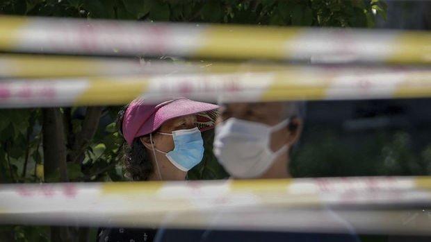 Çin'de salgın önlemlerinde adım adım gevşeme