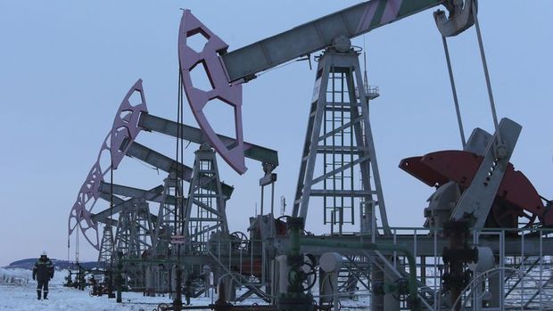 Rusya'dan petrolde taban fiyat hazırlığı