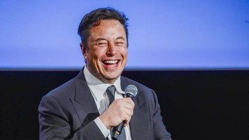 Elon Musk "en zengin kişi" unvanını kısa süreliğine kaybetti