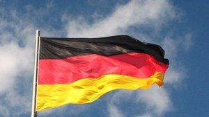 Almanya F-35 tipi savaş uçağı alımı için sözleşme imzaladı