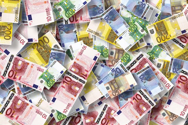 Euro/dolar'da 14 tahmin