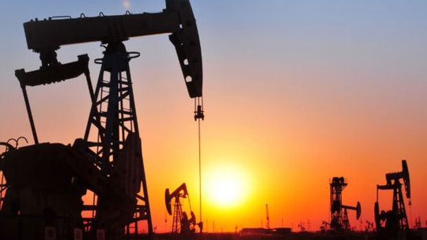 Türkiye'nin petrol ithalatı Kasım'da geriledi