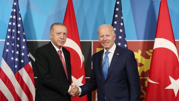 ABD Başkanı Biden'dan Erdoğan'a 'geçmiş olsun' telefonu