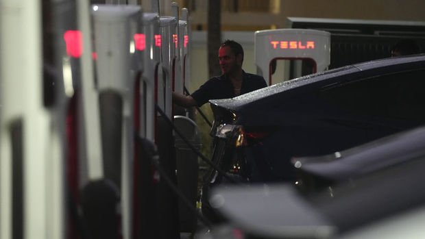 Tesla'ya Türkiye'de şarj istasyonu lisansı
