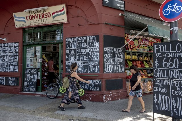Arjantin'de 3 haneli rekor enflasyon