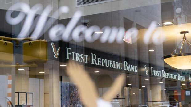 Krizdeki First Republic Bank’a 11 bankadan 30 milyar dolar mevduat
