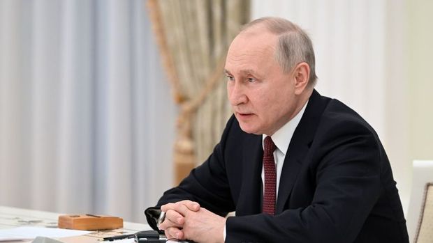 Putin, dost ülkeleri “tavan fiyat” kapsamından çıkardı