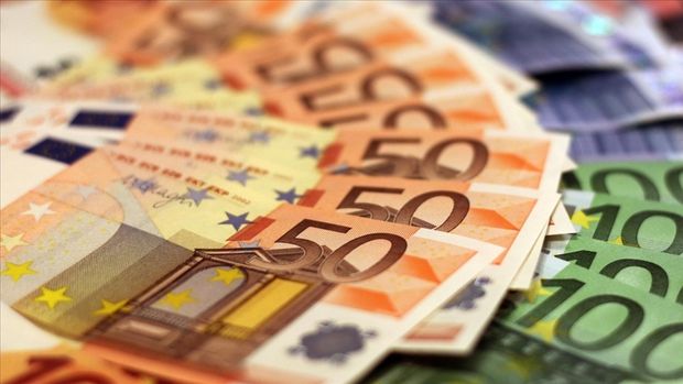 Uluslararası ödemelerde euro geriledi