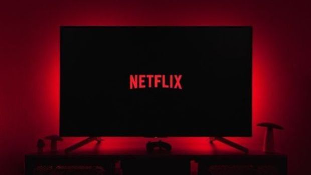 Netflix, ABD'de hesap paylaşımı için ücret almaya başlıyor