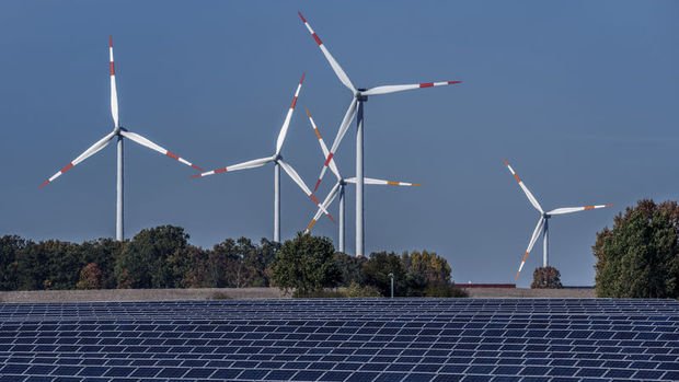 AB'de rüzgâr ve güneşten elektrik üretimi ilk kez fosil yakıtları geçti