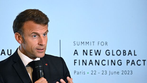 Macron'dan ''uluslararası varlık vergisi'' önerisi