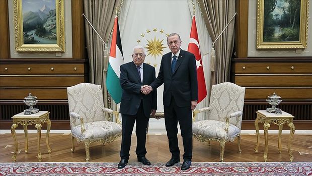 Erdoğan Filistin Devlet Başkanı Abbas ile görüştü 