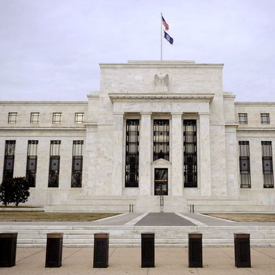 Fed sıkılaştırıcı politikayı bir süre daha koruyacak