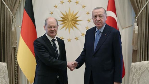 Erdoğan ve Scholz Berlin'de görüşecek