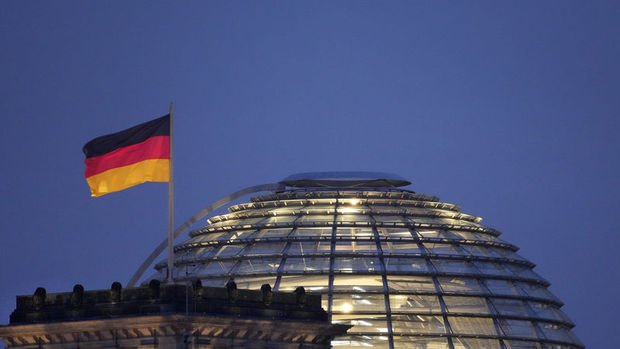 Almanya'da yatırımcı anketinde pozitif beklenti 