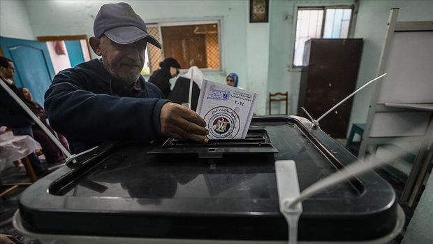 Mısır'da halk Cumhurbaşkanlığı seçimleri için sandık başında