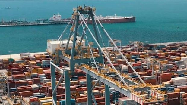 Dış ticaret açığı Kasım'da yüzde 32,6 azaldı