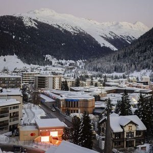 DAVOS'TA GÜNDEM YAPAY ZEKA VE GÜVEN
