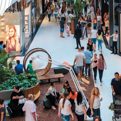 AVM’lerin Kasasından Borç Çıktı