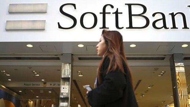 SoftBank'ın zararı geriledi