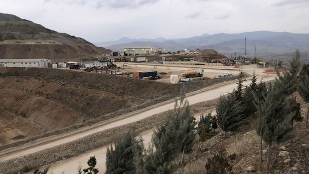 Erzincan'daki madende 9 işçiyi bulma çalışmaları sürüyor
