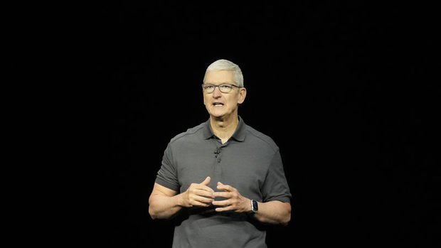 Apple CEO'su Cook’tan yapay zeka açıklaması