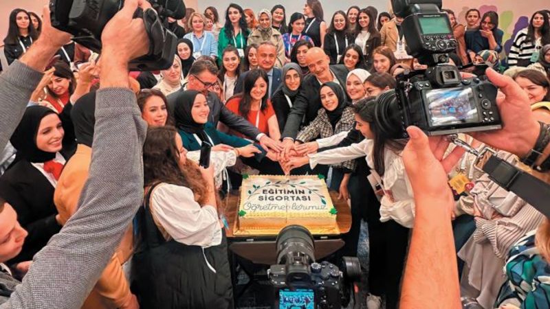 “Eğitimin Sigortası: Öğretmenlerimiz”