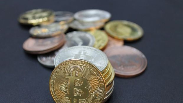 Bitcoin 73 bin doları aştı