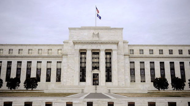 Bloomberg anketi: Fed enflasyona rağmen faiz öngörüsünü değiştirmez 