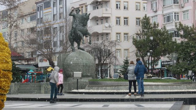 Resmi olmayan sonuçlara göre illerde kazananlar