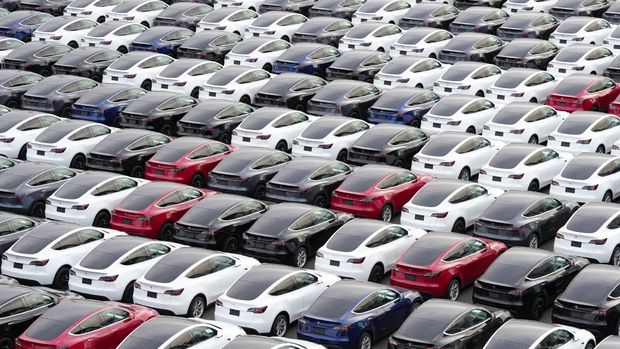 Tesla, Model Y SUV fiyatlarında 7 bin dolar indirime gitti