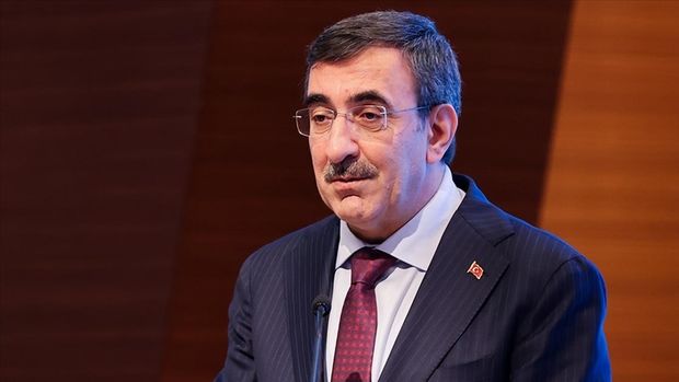 Yılmaz: Daha dengeli ve sürdürülebilir büyümeyi sağlayacağız