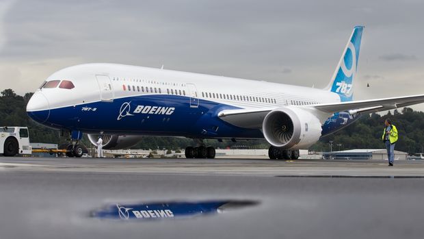 Boeing 787’nin üretim artışının yavaşlayacağını öngörüyor