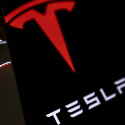 Tesla'nın kârı ilk çeyrekte yüzde 55 geriledi