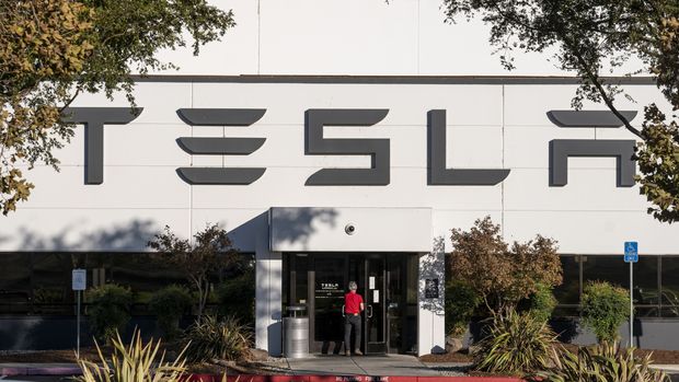Tesla, Nevada’daki fabrikasında işten çıkarmalara hazırlanıyor