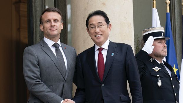 Fransa ve Japonya stratejik bağları güçlendirecek