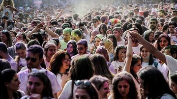 Genç nüfus oranı Türkiye tarihinin en düşük seviyesinde
