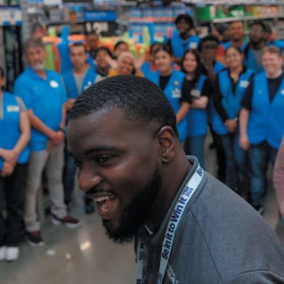 Walmart Mağaza Müdürleri Gerçekten Yılda 500 Bin Dolar Kazanabilir