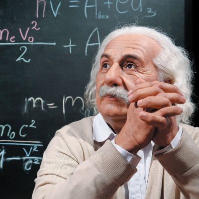 Einstein: İzafiyet Teorisi ve Otonom Araçlar