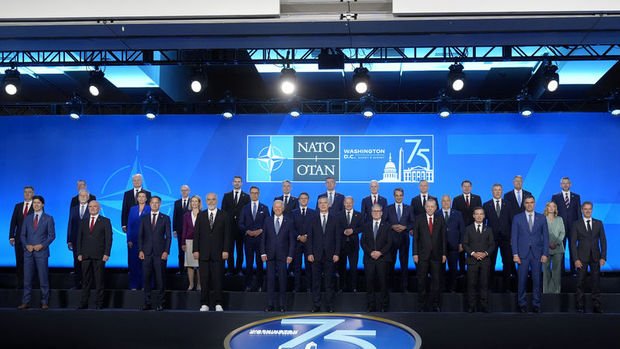 NATO zirvesinden Ukrayna’ya daha fazla destek sözü çıktı