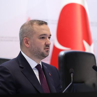 Karahan'dan faiz konusunda temkinli yaklaşım