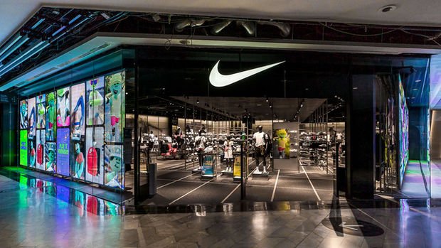 Nike Türkiye'de online satışları askıya aldı