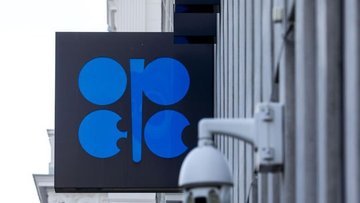 OPEC+ petrol üretim artış planını erteledi 