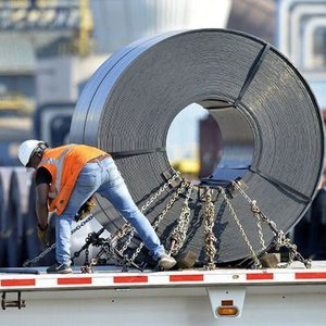  ABD seçmeni Trump'ın tarife planını destekliyor