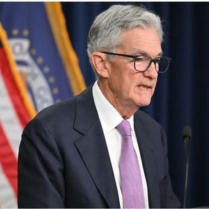 POWELL: FED FAİZLERİ HIZLI ŞEKİLDE İNDİRMEDE ACELE ETMEYECEK