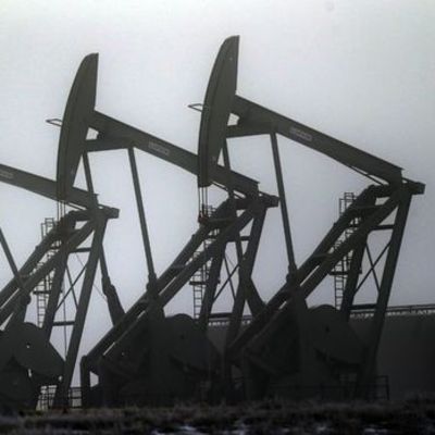 Petrol tırmanışa geçti