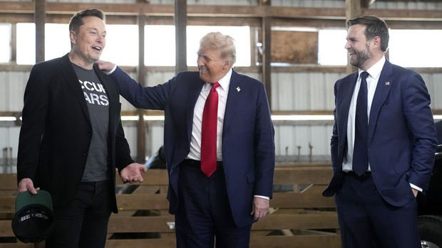 Trump ve Musk'ın şirketlerinin hisselerine seçim dopingi 